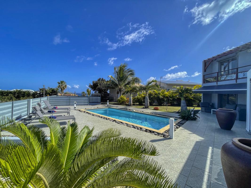 4 Location villa Andrea 3 chambres 6 personnes vue mer et piscine à sainte anne en guadeloupe - vue d'ensemble
